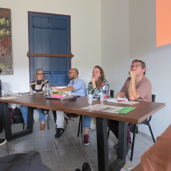 Mesa III: Memória Gráfica em Questão